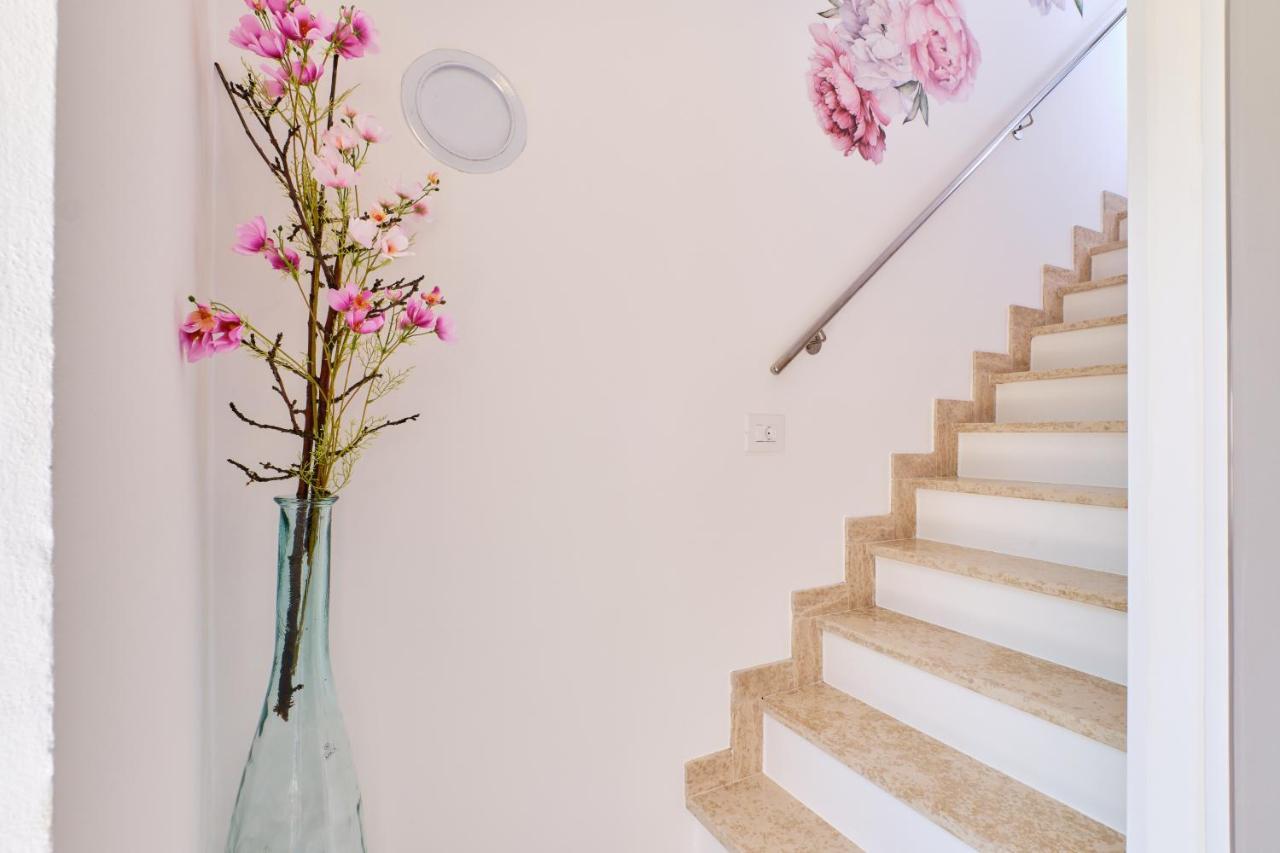 Apartment Kaleta Sveti Jakov Esterno foto