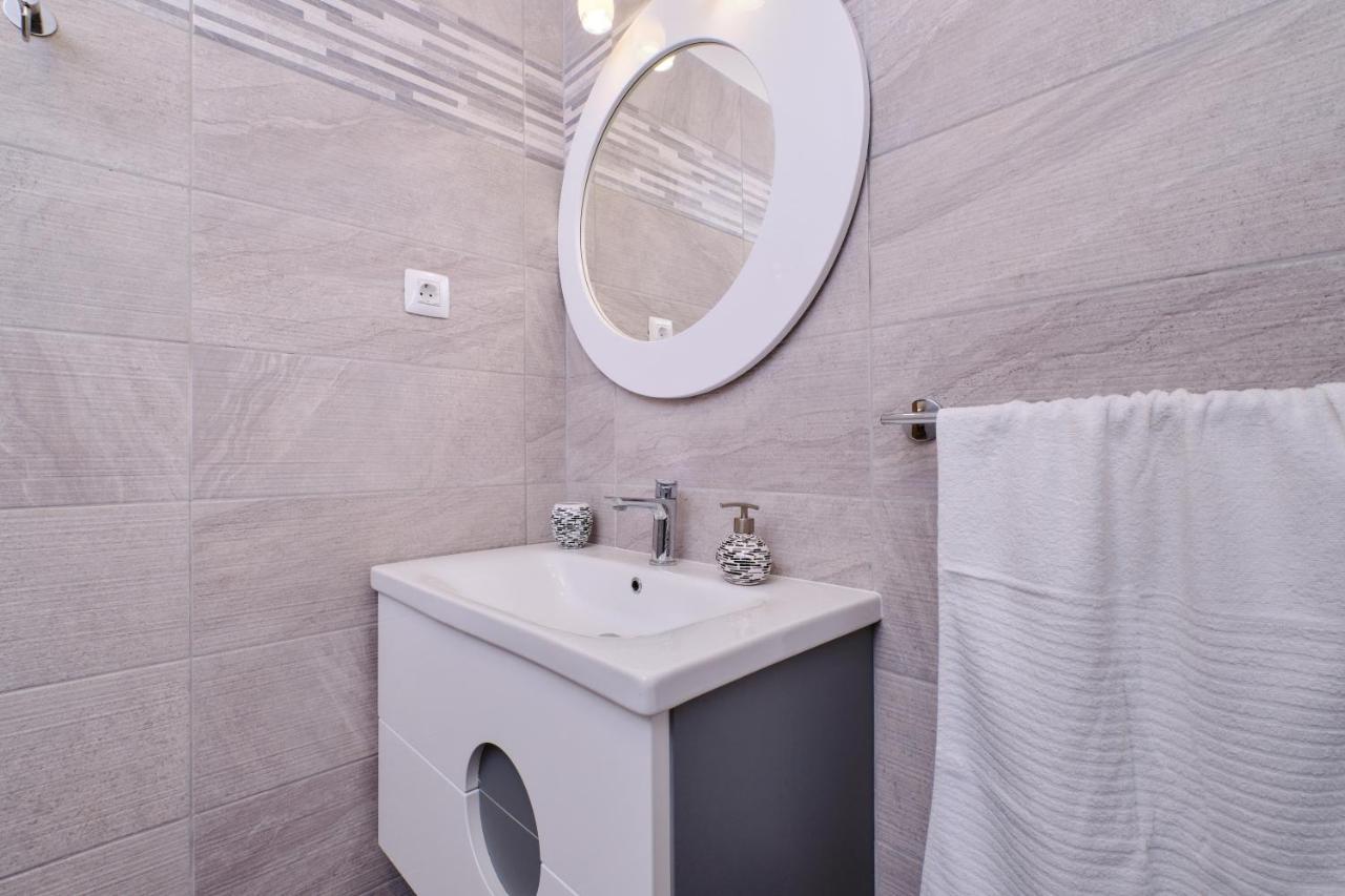 Apartment Kaleta Sveti Jakov Esterno foto