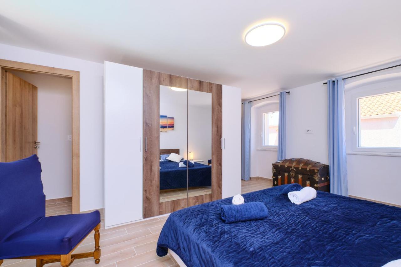 Apartment Kaleta Sveti Jakov Esterno foto